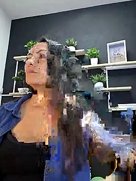 Snapshot of Lauryn_Jones chatting on 25, 5, 2026 Lauryn Jones online show from 25, 5, 2026