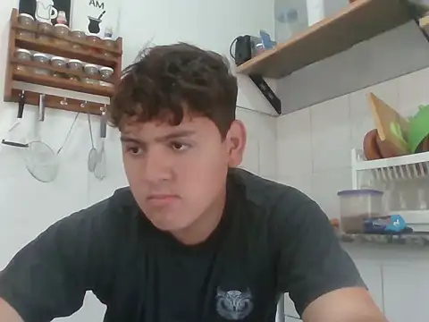 Myboy0020 online show from 12, 11, 2025