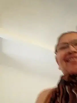 Snapshot of Cessi50 chatting on 13, 11, 2025 Cessi50 online show from 13, 11, 2025