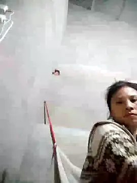 Snapshot of moe-sexxy chatting on 2, 11, 2025 moe-sexxy online show from 2, 11, 2025