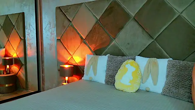 Myla-b online show from 7, 4, 2026