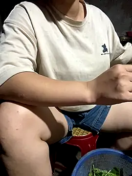 Snapshot of anhanh000 chatting on 6, 11, 2025 anhanh000 online show from 6, 11, 2025