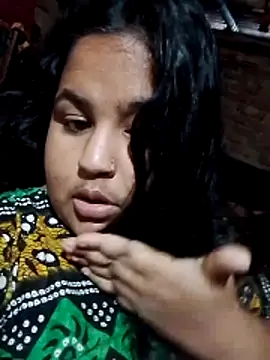 Snapshot of Cute_huny chatting on 2, 11, 2025 Cute huny online show from 2, 11, 2025