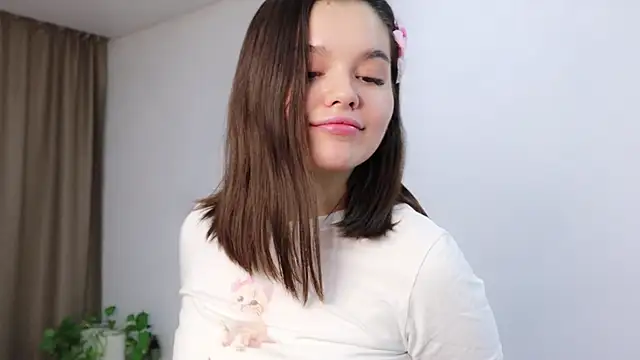 Xo Laura online show from 5, 11, 2025