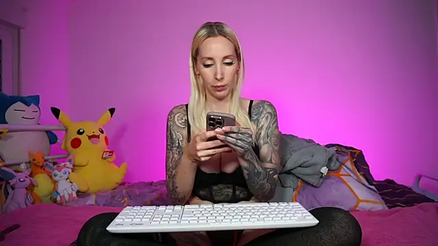 StellaCinderella online show from 18, 11, 2025