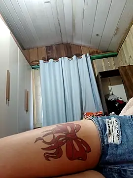 ruiviinhaah online show from 2, 2, 2026