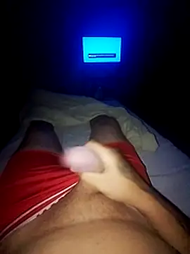 Snapshot of 013boyy chatting on 14, 11, 2025 013boyy online show from 14, 11, 2025