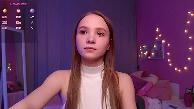 Adria Arjona online show from 5, 3, 2026