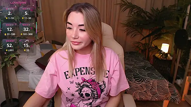 Rosie Mac online show from 25, 11, 2025