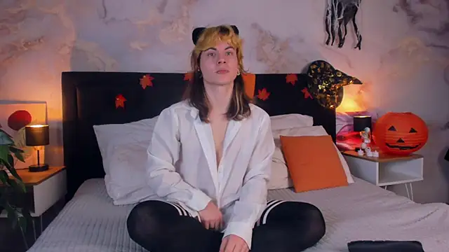 MattMarnee online show from 7, 11, 2025