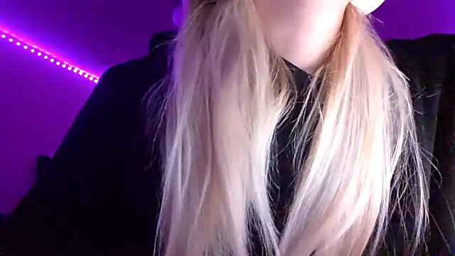 KarinRobertson online show from 24, 11, 2025