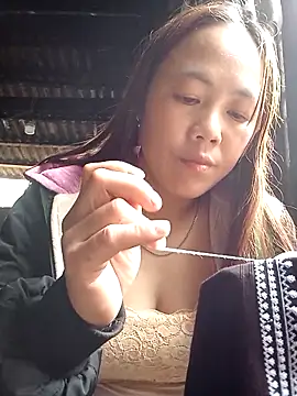 Snapshot of Sara_pusyy chatting on 18, 3, 2026 Sara pusyy online show from 18, 3, 2026