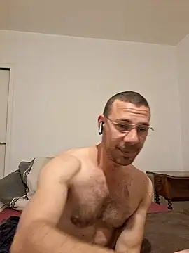 Snapshot of sucemoila77 chatting on 3, 11, 2025 sucemoila77 online show from 3, 11, 2025