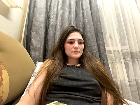 Snapshot of HelgaMun chatting on 7, 11, 2025 HelgaMun online show from 7, 11, 2025