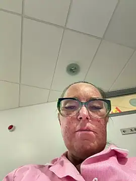 Snapshot of Angel-LinaX chatting on 14, 6, 2026 Angel-LinaX online show from 14, 6, 2026
