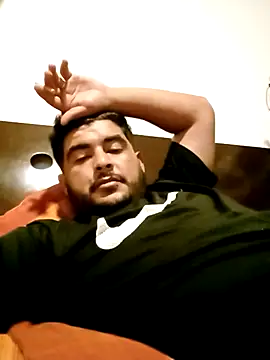 Snapshot of Yerackhip chatting on 16, 11, 2025 Yerackhip online show from 16, 11, 2025