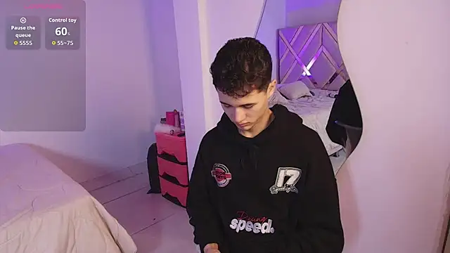 Snapshot of Eiden_Blake chatting on 12, 1, 2026 Eiden Blake online show from 12, 1, 2026