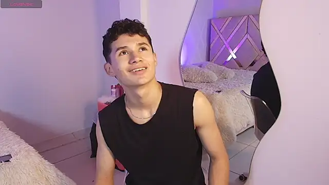 Snapshot of Eiden_Blake chatting on 15, 1, 2026 Eiden Blake online show from 15, 1, 2026