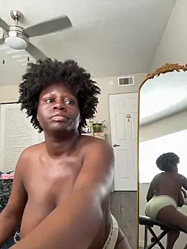 ladiosa selene online show from 6, 4, 2026