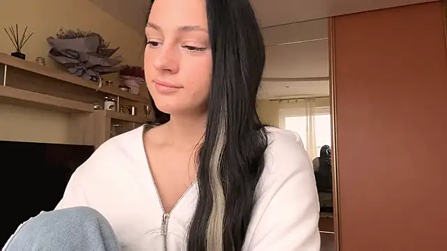 Snapshot of messystasy chatting on 8, 11, 2025 messystasy online show from 8, 11, 2025