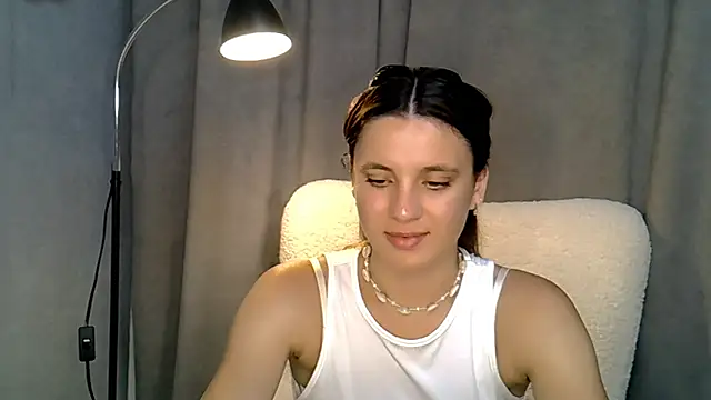 Snapshot of KiraHoney chatting on 1, 7, 2026 KiraHoney online show from 1, 7, 2026