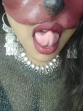 SEXYY TRANSY WITH GIRL online show from 18, 12, 2025