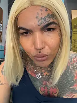 Snapshot of euscarlethotgirl chatting on 13, 11, 2025 euscarlethotgirl online show from 13, 11, 2025