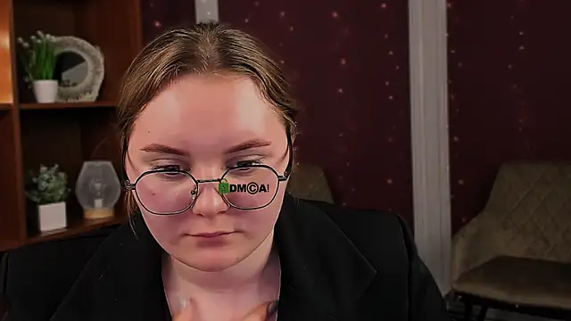 Snapshot of cherry_nya chatting on 11, 11, 2025 cherry nya online show from 11, 11, 2025