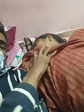 Snapshot of Lailamajnu1996 chatting on 2, 3, 2026 Lailamajnu1996 online show from 2, 3, 2026