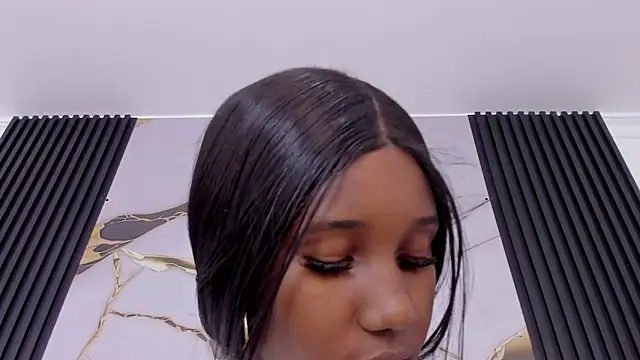 Mia Devereaux167 online show from 9, 4, 2026