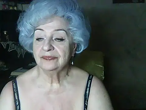 Snapshot of ValeriaKroww chatting on 4, 7, 2026 ValeriaKroww online show from 4, 7, 2026