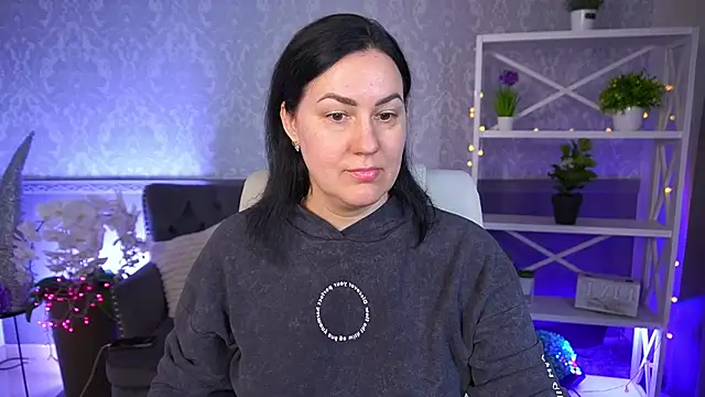 VelvetLuck online show from 6, 3, 2026