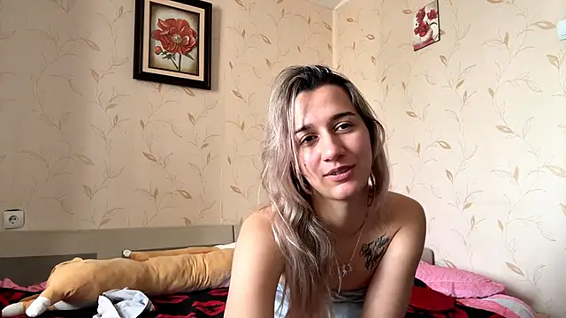 Auroragin online show from 8, 11, 2025