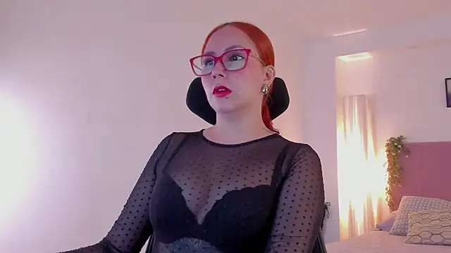 MistressErza online show from 2, 6, 2026
