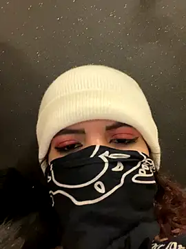 Snapshot of badcoupless chatting on 4, 11, 2025 badcoupless online show from 4, 11, 2025