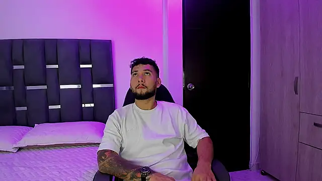 Snapshot of noah_corvelle chatting on 9, 11, 2025 noah corvelle online show from 9, 11, 2025