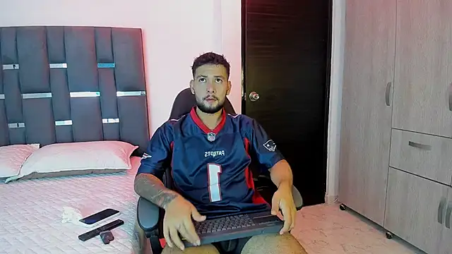 noah corvelle online show from 10, 11, 2025