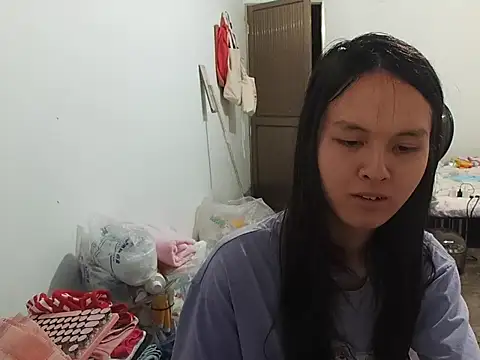 Snapshot of RebelAura chatting on 15, 6, 2026 RebelAura online show from 15, 6, 2026