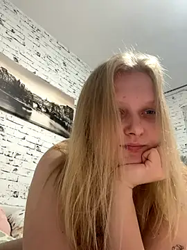 hotgoodgirll online show from 21, 12, 2025