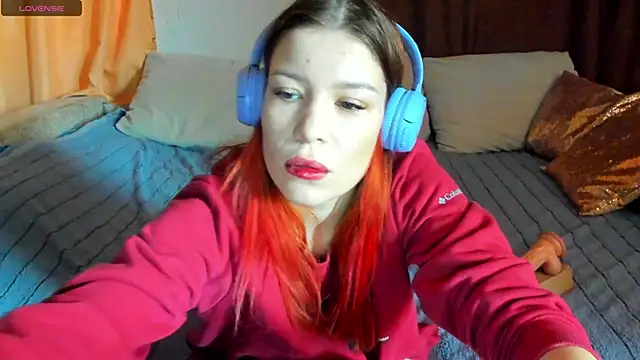 Eva purrr  online show from 24, 2, 2026