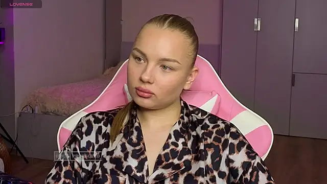 Lunar Flare online show from 17, 11, 2025