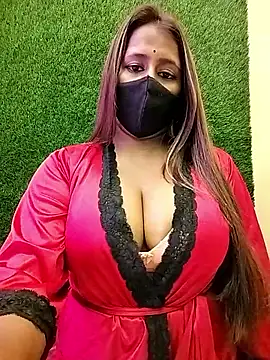 Snapshot of LoveLy-Soneya chatting on 4, 3, 2026 LoveLy-Soneya online show from 4, 3, 2026