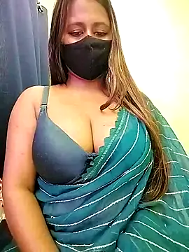 Snapshot of LoveLy-Soneya chatting on 9, 3, 2026 LoveLy-Soneya online show from 9, 3, 2026