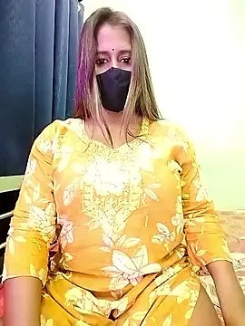 Snapshot of LoveLy-Soneya chatting on 13, 3, 2026 LoveLy-Soneya online show from 13, 3, 2026