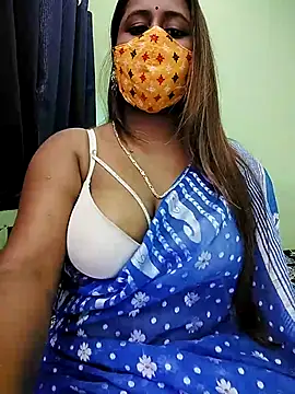 Snapshot of LoveLy-Soneya chatting on 11, 4, 2026 LoveLy-Soneya online show from 11, 4, 2026