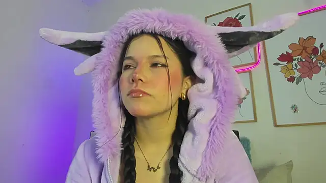 violettabond online show from 26, 11, 2025