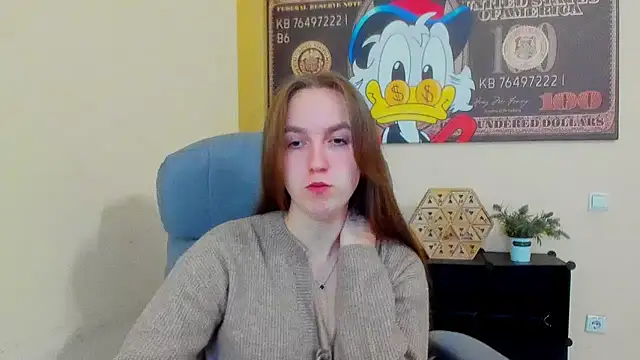 Snapshot of Nesie-Stoun chatting on 13, 11, 2025 Nesie-Stoun online show from 13, 11, 2025