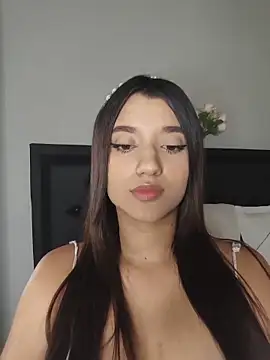 Snapshot of violett_fowlerxx chatting on 9, 6, 2026 violett fowlerxx online show from 9, 6, 2026