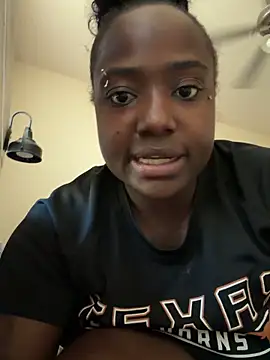 Snapshot of LadyVenomBites chatting on 16, 11, 2025 LadyVenomBites online show from 16, 11, 2025