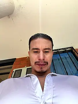 Snapshot of RaySullivan chatting on 18, 1, 2026 RaySullivan online show from 18, 1, 2026